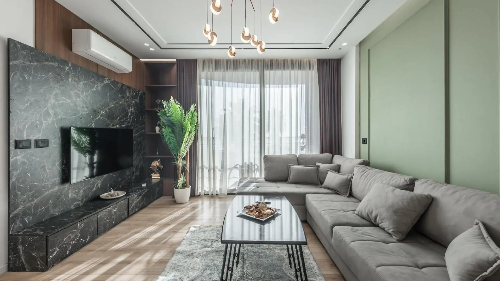 Amazing Beachfront Oasis 2 Durrës